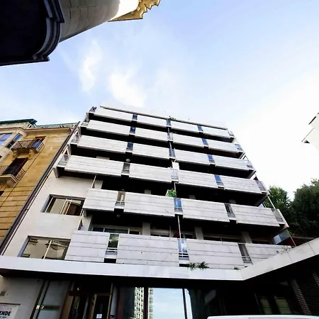 The Collection | Niza Appartement